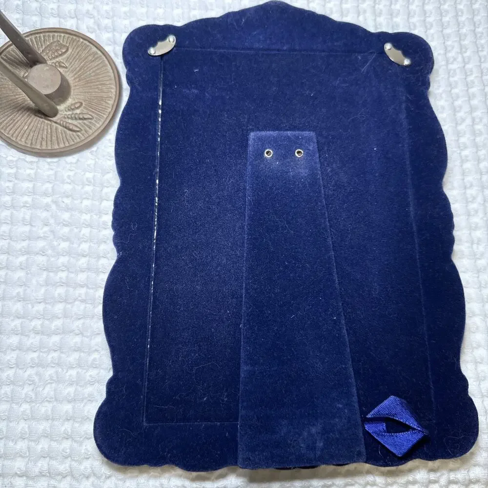 Vtg Ornate Silver Tone Picture Frame Blue Velvet Back Holds 5.5x8 Free Standing